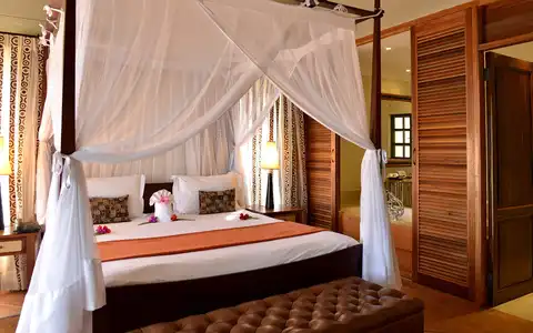 Chobe Marina Lodge