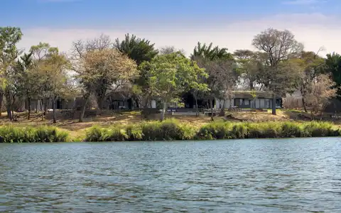 Matetsi River House Private Villa