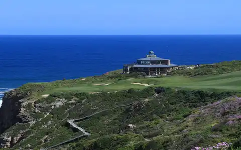 Pinnacle Point Beach and Golf Resort