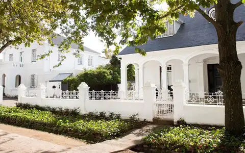 River Manor Boutique Hotel
