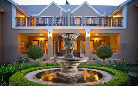 Rusthuiz Guest House