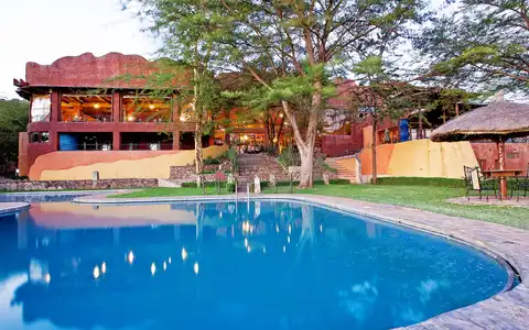 Serengeti Sopa Lodge