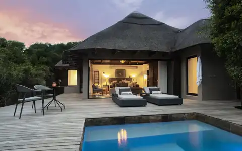 Shamwari Eagles Crag