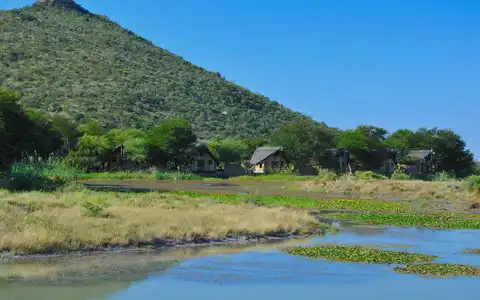 Tau Game Lodge