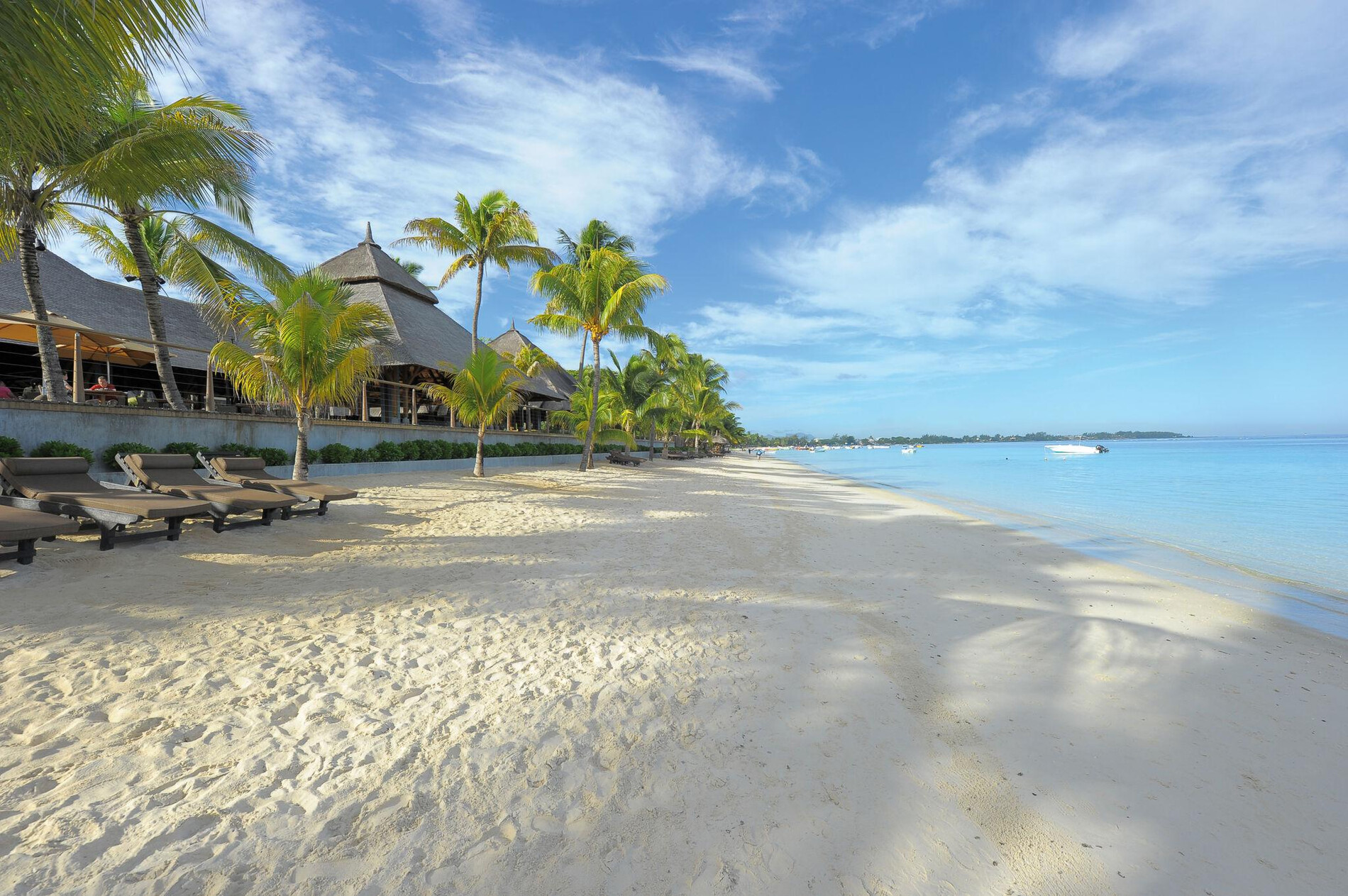 Trou aux Biches Beachcomber - Mauritius | Rhino Africa