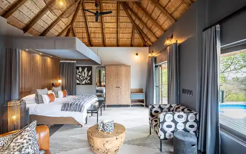 Tuningi Safari Lodge