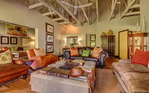 White Elephant Safari Lodge