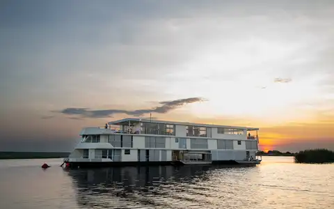 Zambezi Queen